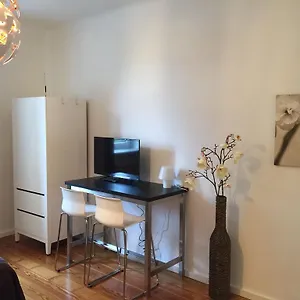 Apartment Sleeplounge - Appartments Am Airport, Hamburg