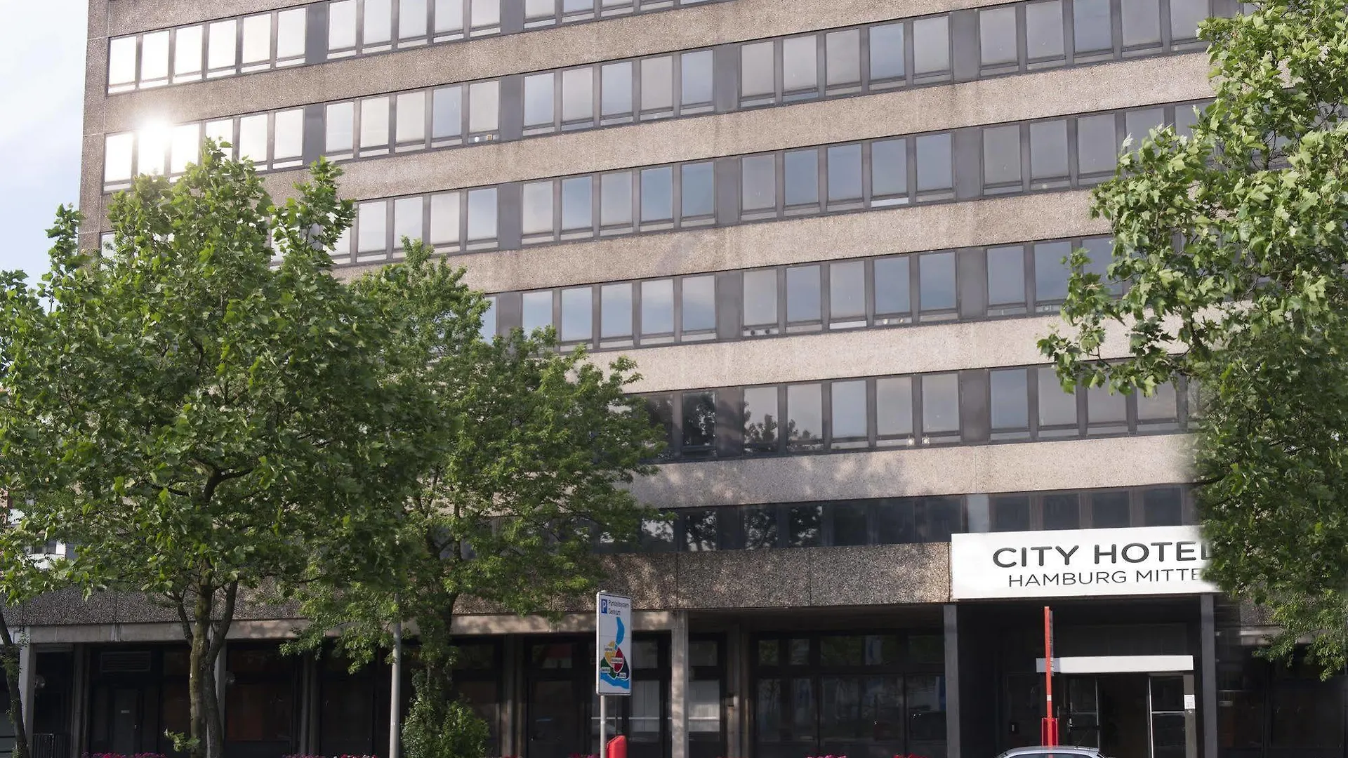 City Hotel Hamburg Mitte 3*,